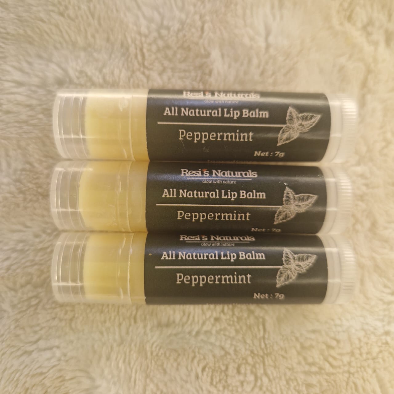 Peppermint Lip Balm – Cool Relief & Natural Brightness